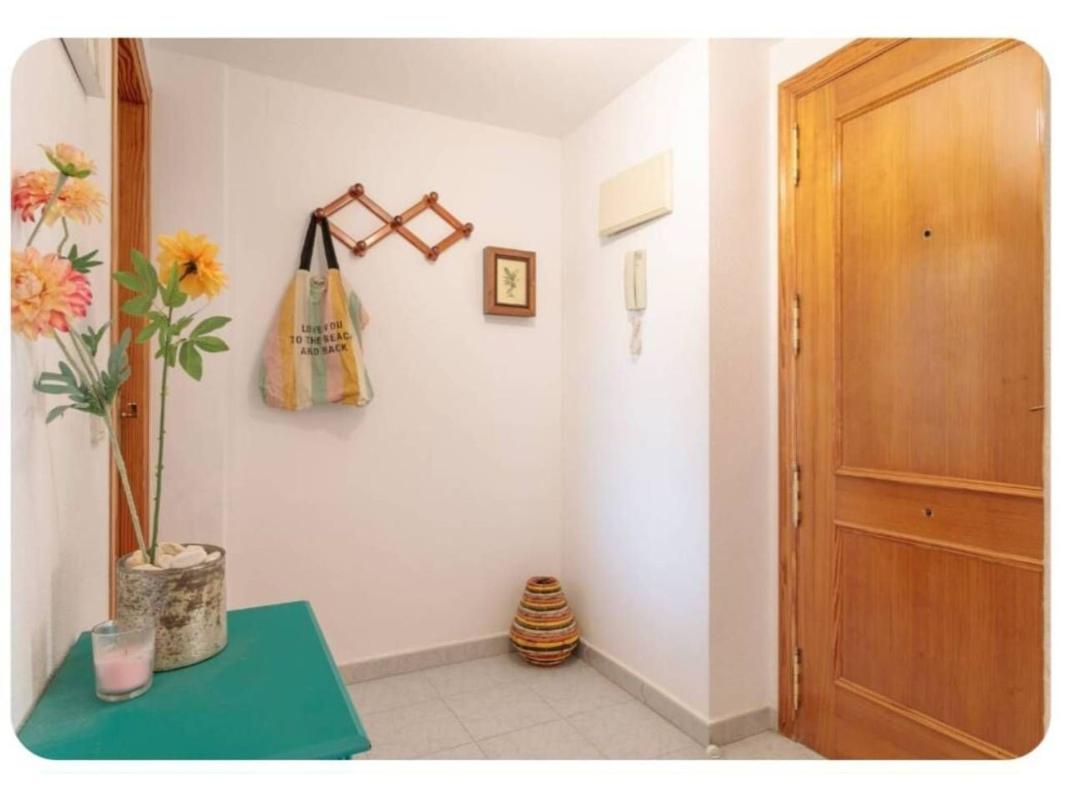Venta de piso en Piso en Calle Sant Bartomeu, Campello Playa, El Campello, El Campello
 photo 2