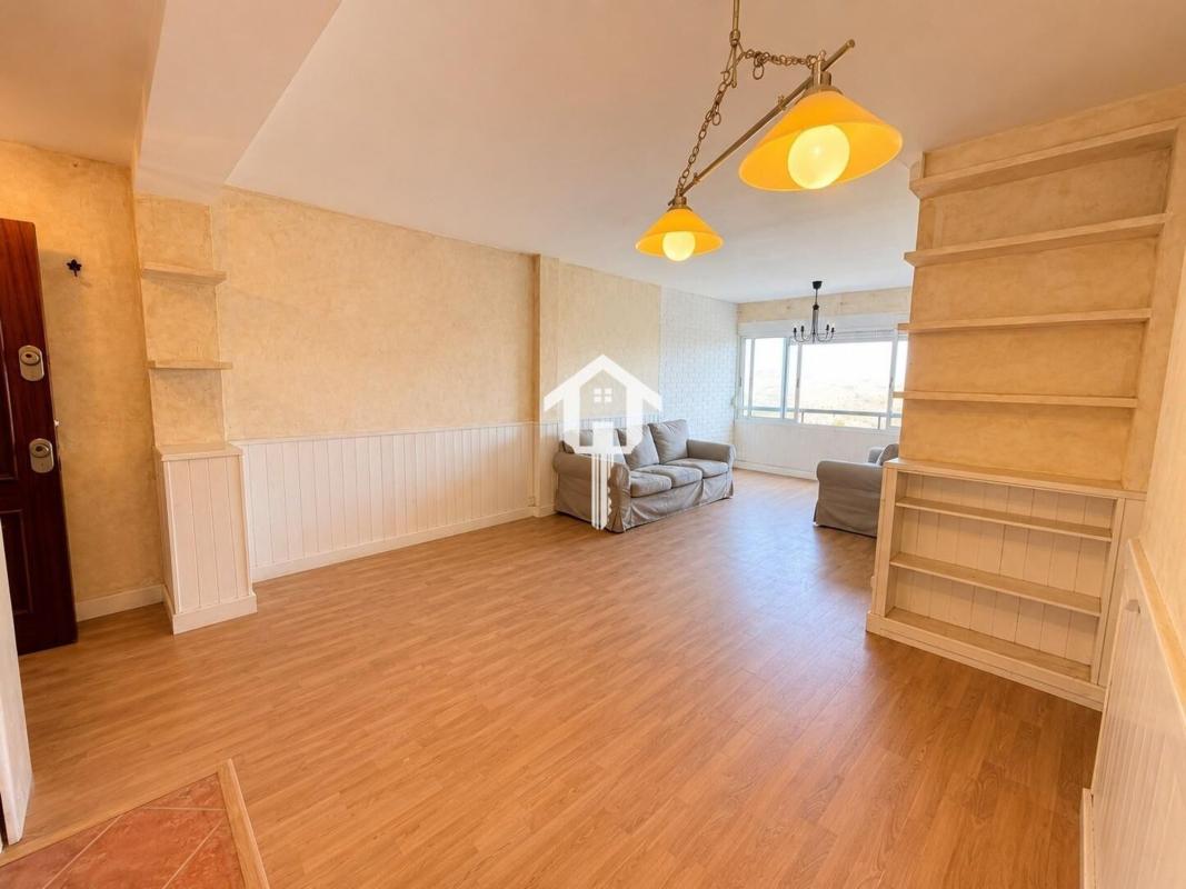 Продажа квартиры на Piso en Pintor Pedro Camacho, Ciudad Elegida, Alicante / Alacant, Аликанте / Алакант
 photo 2