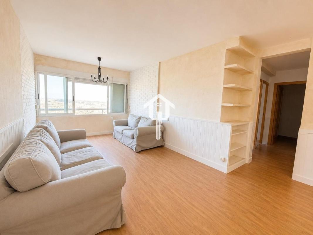 Продажа квартиры на Piso en Pintor Pedro Camacho, Ciudad Elegida, Alicante / Alacant, Аликанте / Алакант
 photo 4