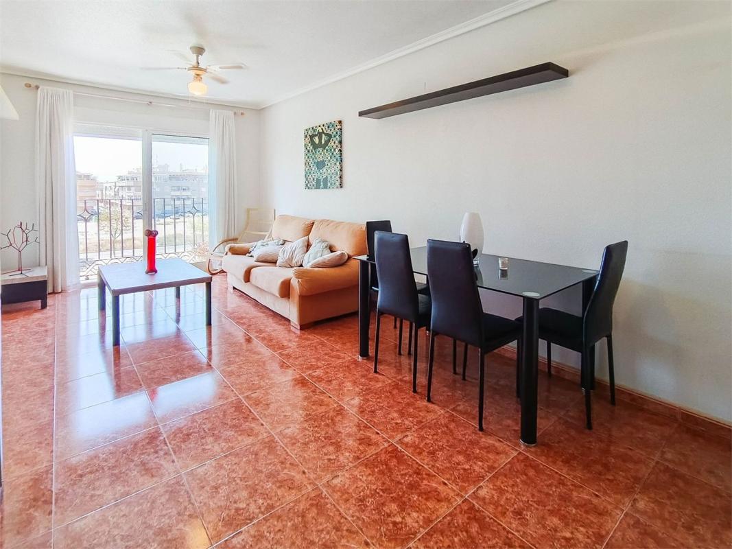 Venta de piso en Piso en Calle Igualdad, Zona Pueblo, Pilar de la Horadada, Pilar de la Horadada
photo 2