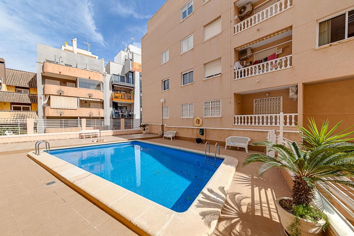 Venta de piso en Piso en Capitan Garcia Gea, 2, Playa del Cura, Torrevieja, Torrevieja
 photo 3