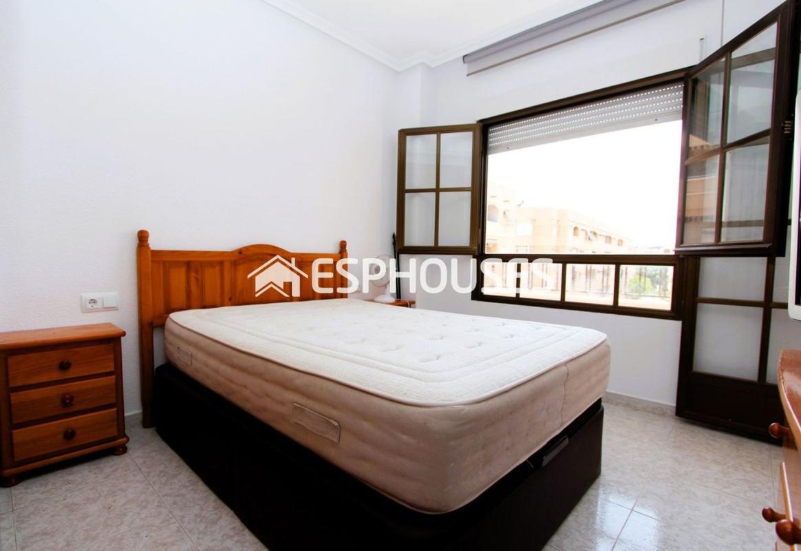 Sale of apartment in Piso en Las Viñas, Guardamar del Segura, Guardamar del Segura
photo 5