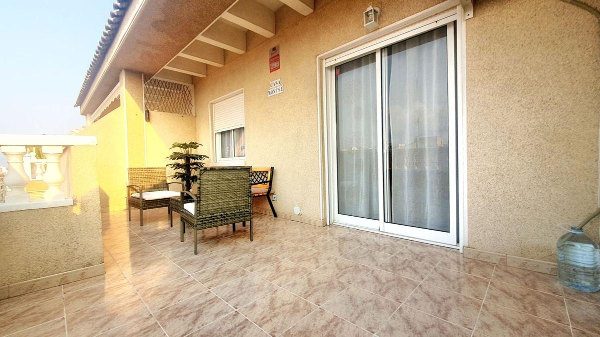 Продажа пентхауса на Ático en Calle caballero de Rodas 92b, 5, Las Piscinas Naturales, Torrevieja, Торревьеха photo 2