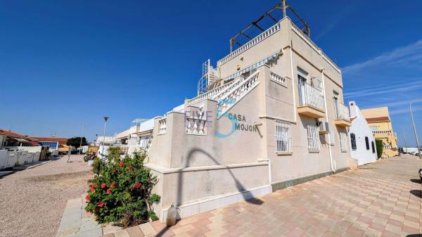 Частный шале на продаже в  Casa o chalet en La Siesta - El Salado - Torreta, Torrevieja, Торревьеха photo 1