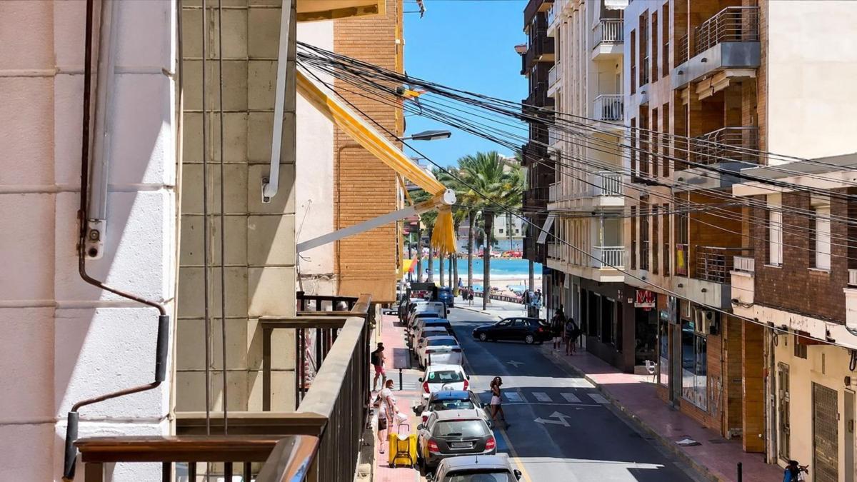 Sale of apartment in Piso en Calle Ramón y Cajal, 45, Las Piscinas Naturales, Torrevieja, Torrevieja
photo 1