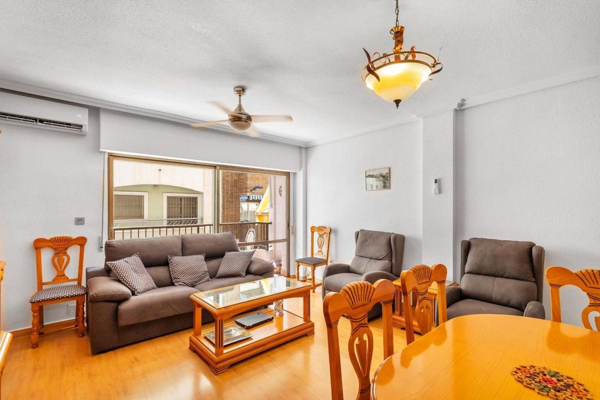 Sale of apartment in Piso en Calle Ramón y Cajal, 45, Las Piscinas Naturales, Torrevieja, Torrevieja
photo 5