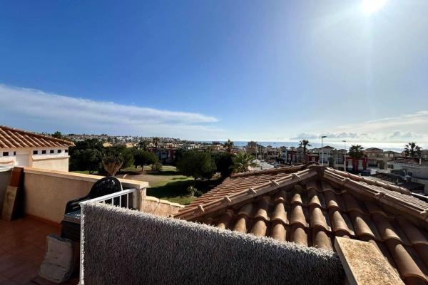 Ático en venta en  Ático en Avenida de la Mancha, 22, Aguas Nuevas, Torrevieja, Torrevieja photo 4