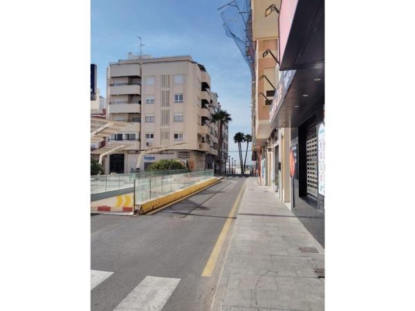 Venta de piso en Piso en Calle Patricio Perez, El Molino, Torrevieja, Torrevieja
 photo 1