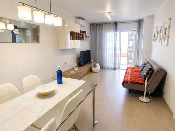 Sale of flat in Piso en Calle Arrecife, 11, Punta Prima, Torrevieja, Torrevieja
thumbnail 2