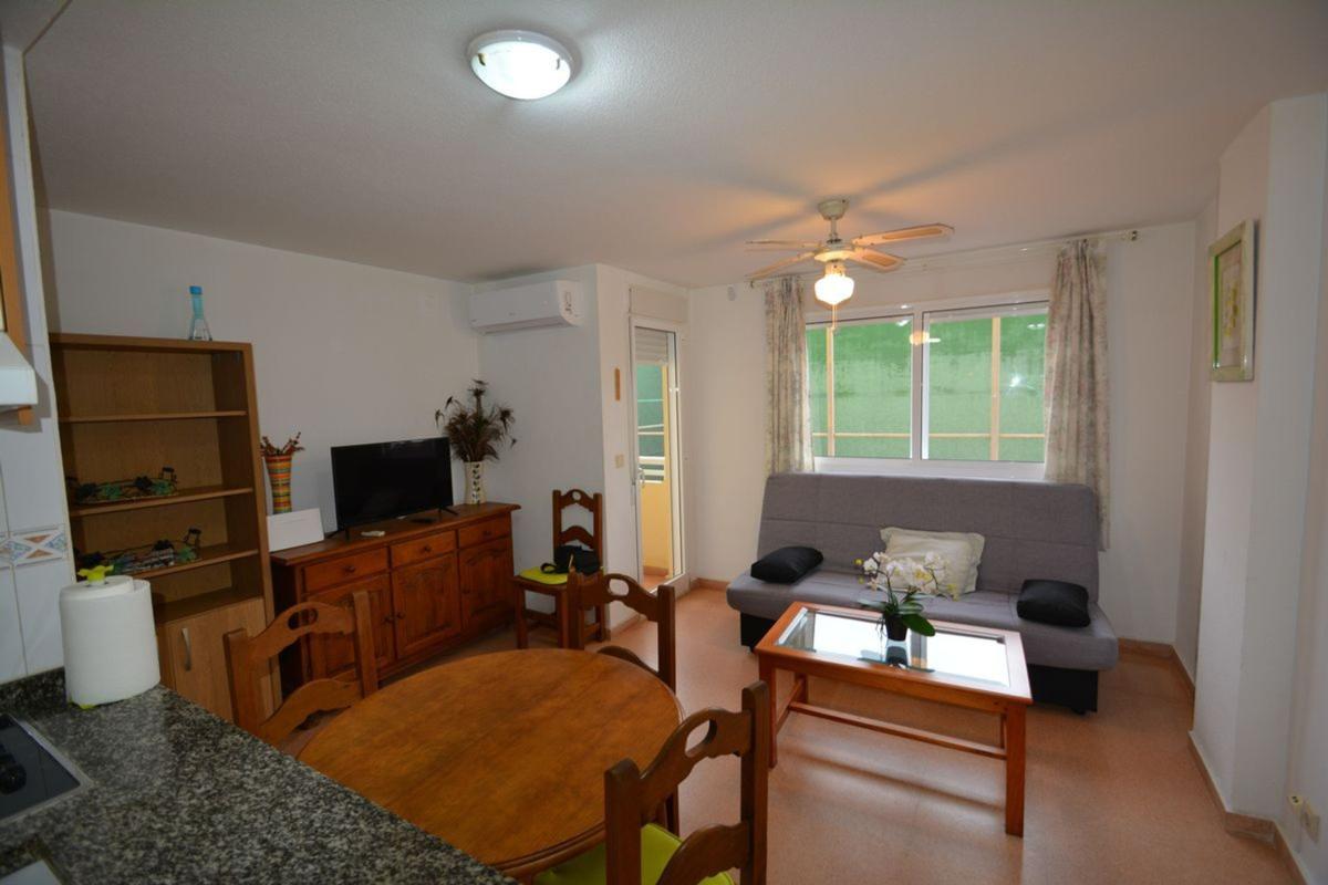 Sale of apartment in Piso en azorin, Guardamar Playa, Guardamar del Segura, Guardamar del Segura
 photo 2