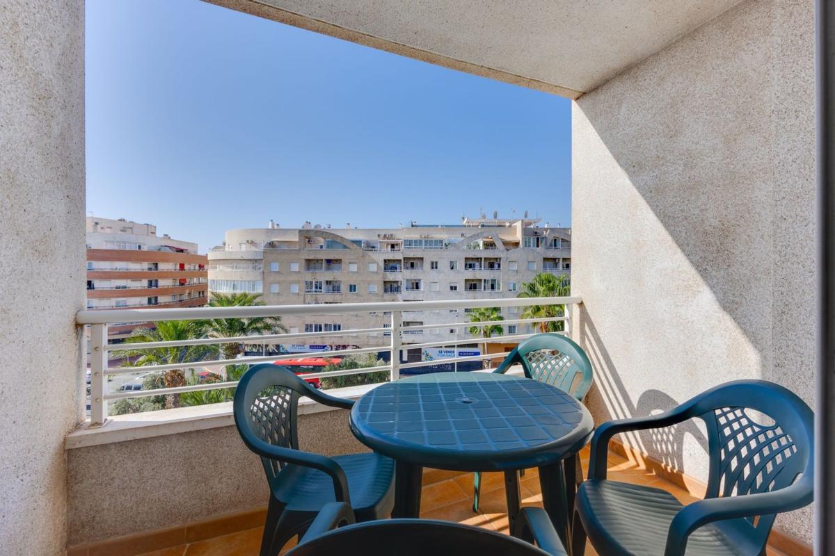 Продажа квартиры на Piso en Calle Caritas, Parque Acuático - Sector 25, Torrevieja, Торревьеха
photo 5