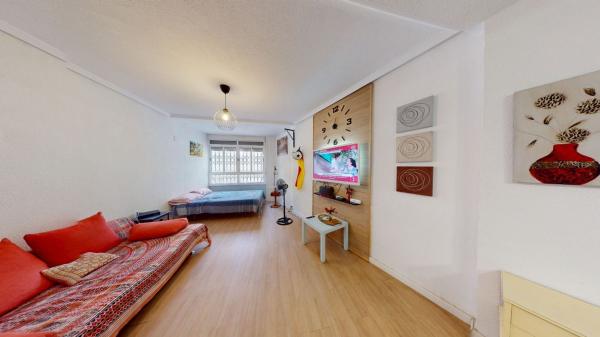 Estudio en venta en Estudio en Calle San Pascual, Antonio Machado, Torrevieja, Torrevieja photo 4
