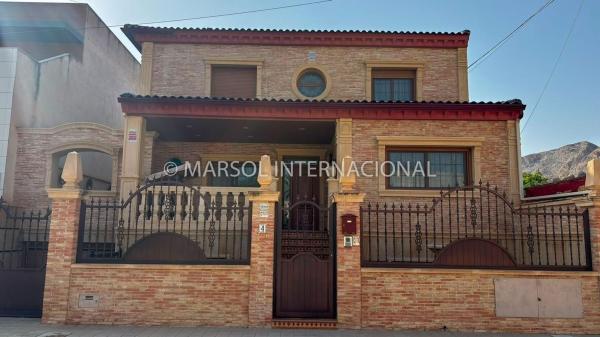 Casa o chalet independiente en Calle Valencia, Redovan photo 1