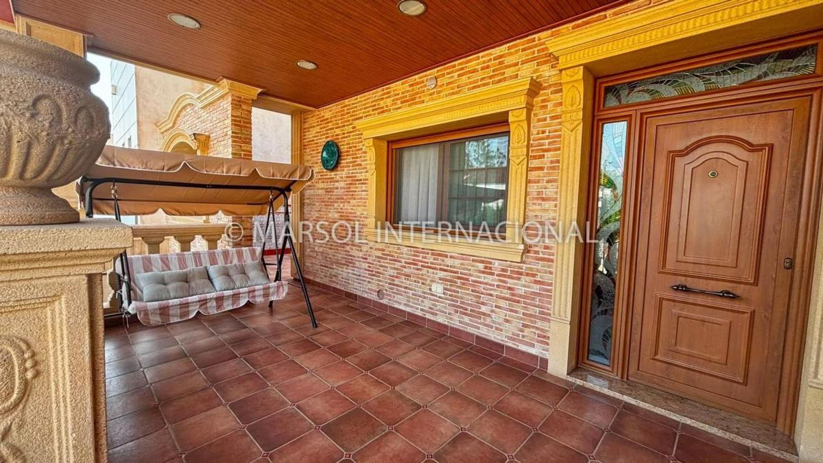 Properties for sale and rent in Spain photo 5
