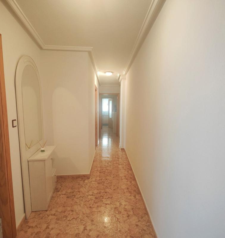 Venta de piso en Piso en Avenida Diego Ramírez Pastor, Antonio Machado, Torrevieja, Torrevieja
 photo 4