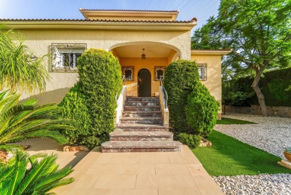 Casa o chalet independiente en Calle Sorolla, 18, Pueblo Levante, Benidorm thumbnail 2