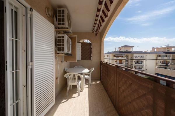 Sprzedaż mieszkania w Piso en Avenida Bélgica, Cañada del Molino, Torrevieja, Torrevieja
thumbnail 2