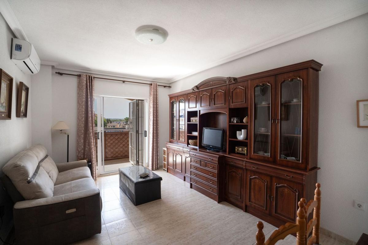 Sale of apartment in Piso en Avenida Bélgica, Cañada del Molino, Torrevieja, Torrevieja
photo 4