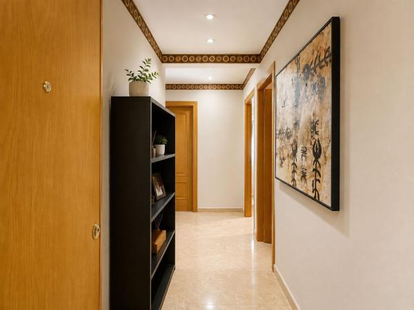 Продажа квартиры на Piso en Avenida de la Llibertat, 22, Los Magros-Casablanca, Elche / Elx, Эльче / Эльх
thumbnail 1