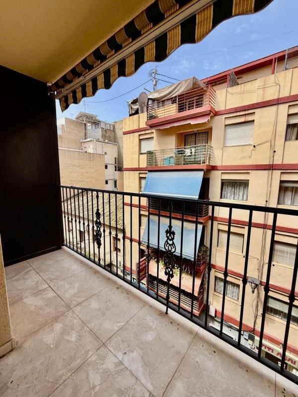 Sprzedaż mieszkania w Piso en Centro Urbano, Benidorm, Benidorm
photo 4