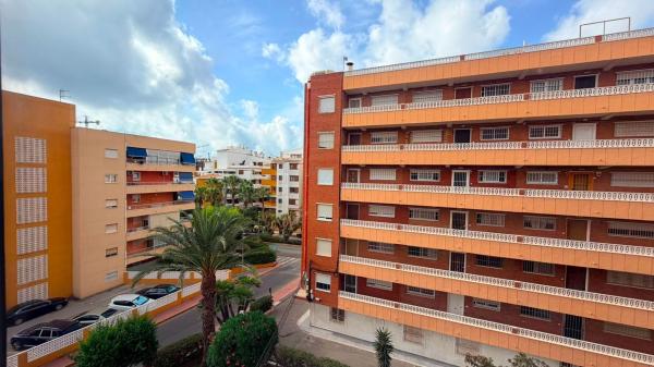 Sale of flat in Piso en Calle Rocio s/n, Punta Prima, Torrevieja, Torrevieja
photo 1