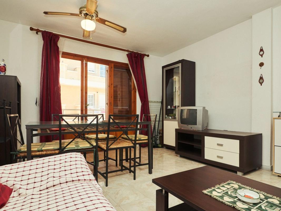 Продажа квартиры на Piso en Calle Nuestra Señora del Rosario, Gaspar Perrelló, Torrevieja, Торревьеха
 photo 3