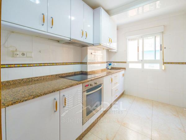 Piso en venta en Piso en Calle Navegantes, Playa del Cura, Torrevieja, Torrevieja photo 3