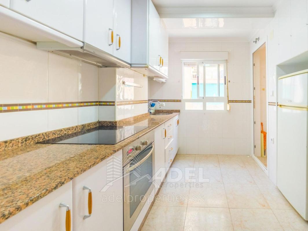 Venta de piso en Piso en Calle Navegantes, Playa del Cura, Torrevieja, Torrevieja
photo 5