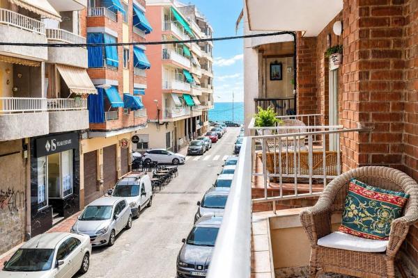 Venta de piso en Piso en Calle Mar Baltico, Playa de los Locos, Torrevieja, Torrevieja
thumbnail 3