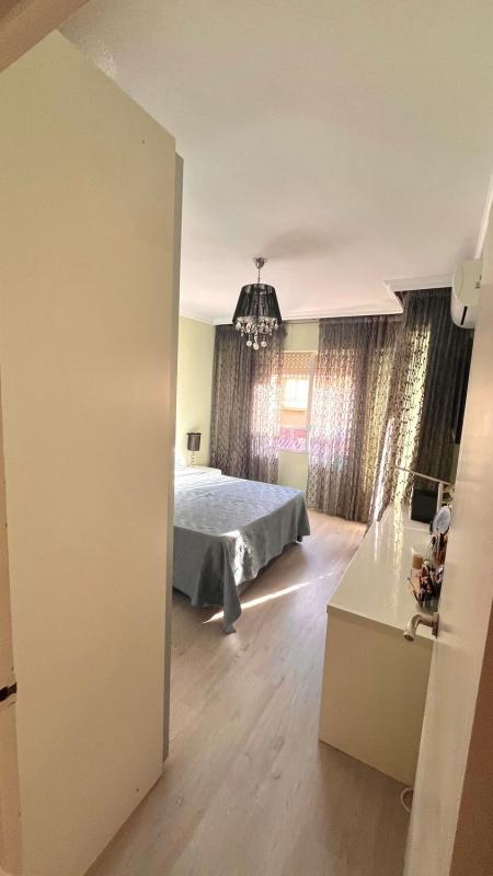 Venta de piso en Piso en Calle Maestro Francisco Casanovas, 1, Antonio Machado, Torrevieja, Torrevieja
photo 2