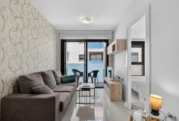 Sale of flat in Piso en Calle Maestro Francisco Casanovas s/n, Antonio Machado, Torrevieja, Torrevieja
photo 1