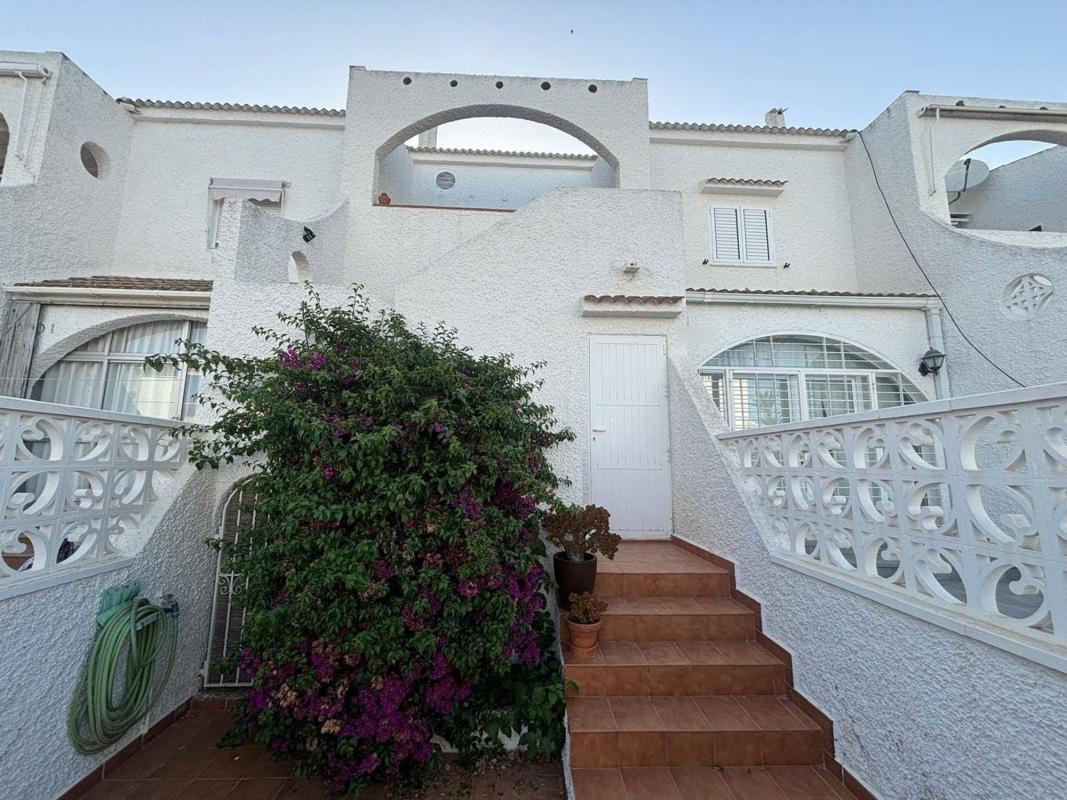 Продажа квартиры на Piso en Mil Palmeras, Pilar de la Horadada, Пилар де ла Орадада
photo 1