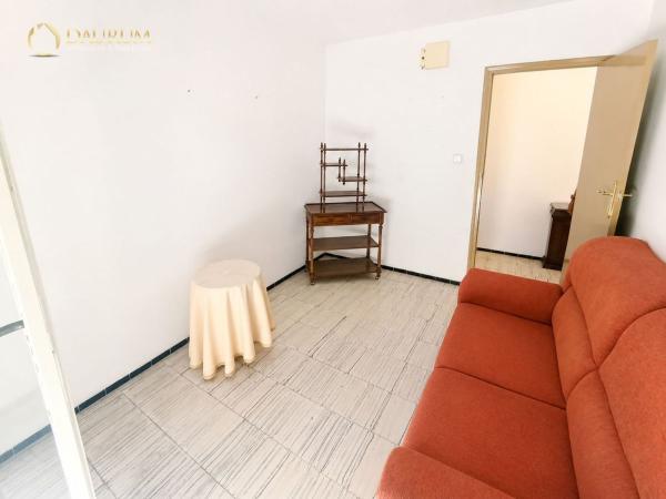 Venta de piso en Piso en Calle del Catedrático Daniel Jiménez de Cisneros, Carolinas Altas, Alicante / Alacant, Alicante / Alacant
photo 1