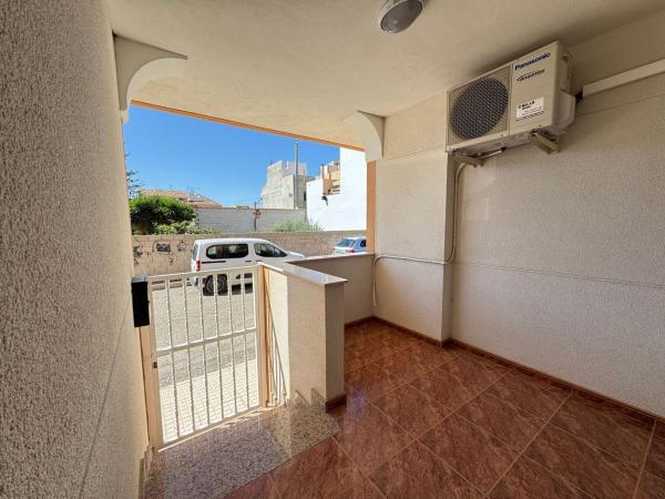 Продажа квартиры на Piso en Calle Miguel Servet s/n, Zona Pueblo, Pilar de la Horadada, Пилар де ла Орадада
 photo 2