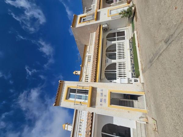Chalet adosado en Berenguer De Massanet, Urbanizaciones, Guardamar del Segura photo 1