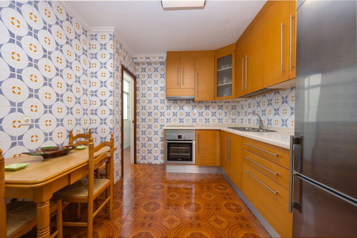 Продажа квартиры на Piso en Centro - Muelle Pesquero, Torrevieja, Торревьеха
photo 2