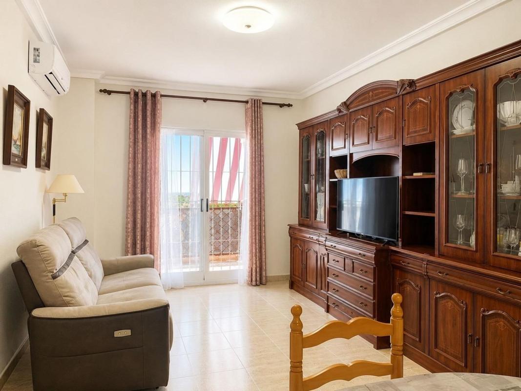 Продажа квартиры на Piso en Los Europeos, Torrevieja, Торревьеха
photo 1