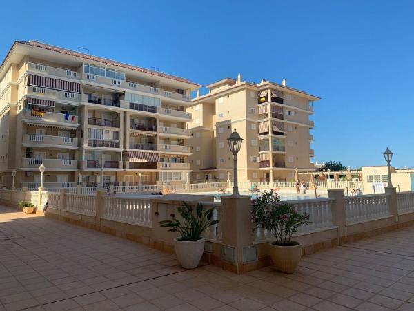 Venta de piso en Piso en Los Europeos, Torrevieja, Torrevieja
thumbnail 2