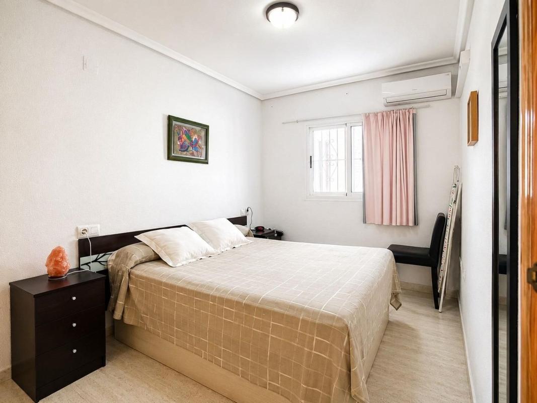 Продажа квартиры на Piso en Los Europeos, Torrevieja, Торревьеха
photo 5