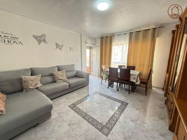 Sprzedaż mieszkania w Piso en Calle Crevillent, 22, Zona Pueblo, Guardamar del Segura, Guardamar del Segura
 photo 4