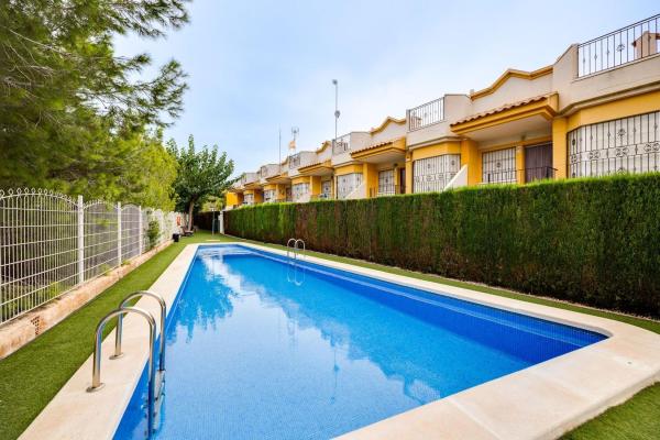 Casa o chalet independiente en Los Balcones - Los Altos del Edén, Torrevieja photo 4