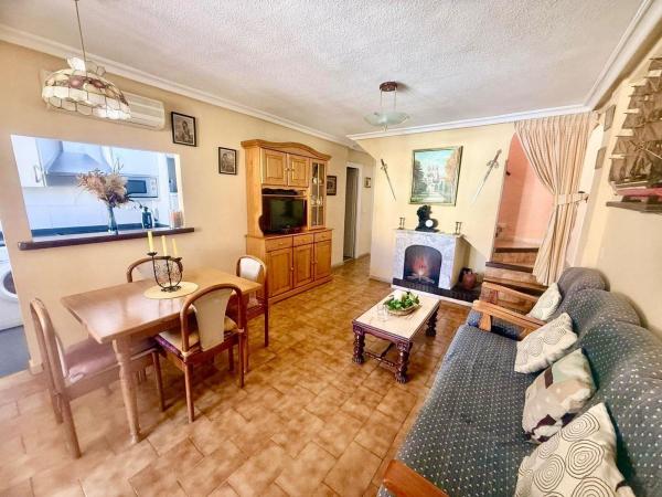 Duplex en venta en Dúplex en Avenida de Francia, Los Europeos, Torrevieja, Torrevieja photo 1