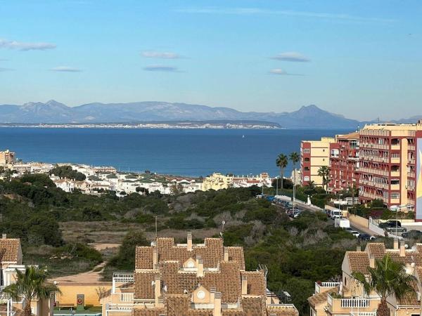 Venta de piso en Piso en Aguas Nuevas, Torrevieja, Torrevieja
 photo 2