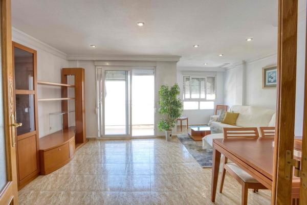Venta de piso en Piso en El Molino, Torrevieja, Torrevieja
 photo 2