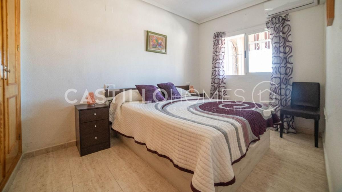Venta de piso en Piso en Los Europeos, Torrevieja, Torrevieja
 photo 4