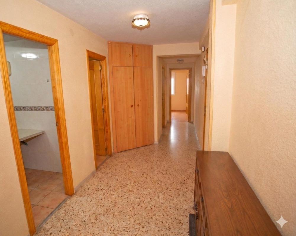 Продажа квартиры на Piso en Avenida de la Comunitat Valenciana, Pueblo Levante, Benidorm, Бенидорм
photo 3