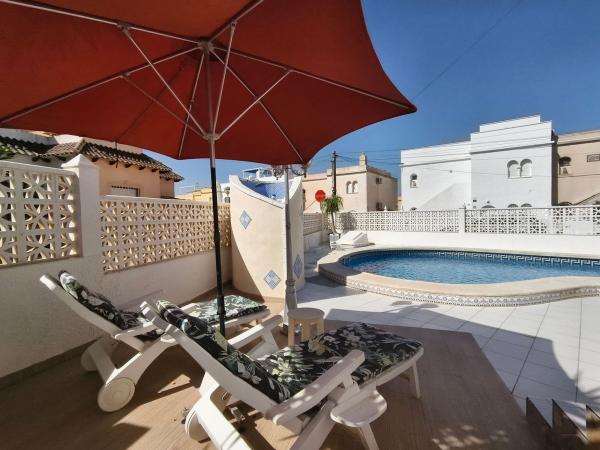 Casa o chalet independiente en Calle Tulipán, 5, Blue Lagoon - Galán, San Miguel de Salinas photo 4