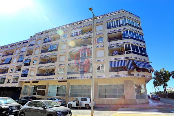 Sprzedaż mieszkania w Piso en Calle Era de Madaleneta, 21, Las Viñas, Guardamar del Segura, Guardamar del Segura
thumbnail 2