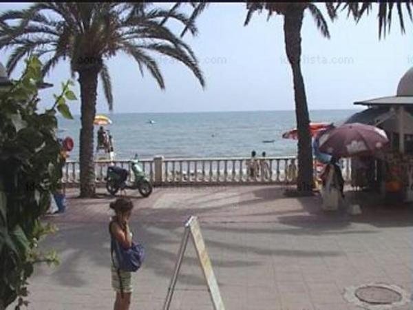 Sprzedaż mieszkania w Piso en Calle Virgen de la Paloma, 4, Avenida Habaneras - Curva de Palangre, Torrevieja, Torrevieja
photo 1