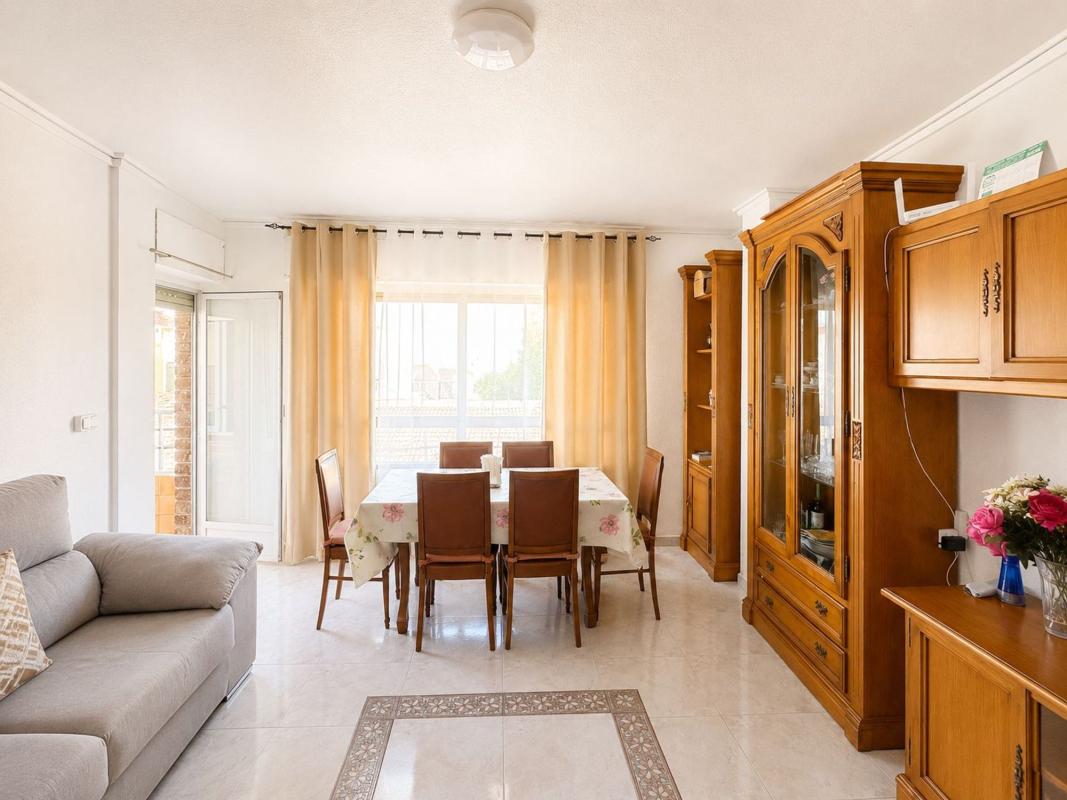 Sale of apartment in Piso en Calle Crevillent, Zona Pueblo, Guardamar del Segura, Guardamar del Segura
photo 4